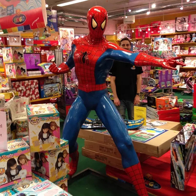 comprar Estatua de fibra de vidrio Marvel Spider Man Estatua de Spiderman de tamaño real online manufacture
