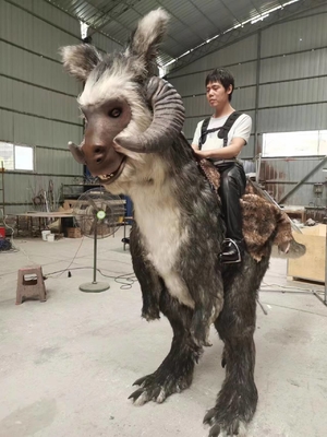 Dinosaurio Animatrónico Star Wars Tauntaun Viajar en disfraz en el evento del desfile del festival