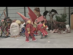 Traje rojo del dragón de la mosca